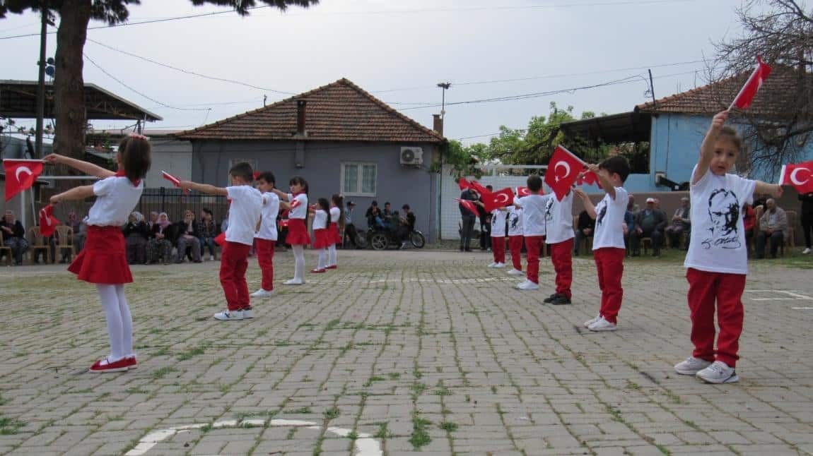 100. Yıl Cumhuriyetimizin Coşkusunu Tüm Vatandaşlarla Beraber Kutladık.